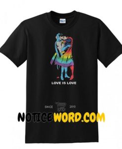 Superman Kiss Batman love Is Love LGBT Shirt