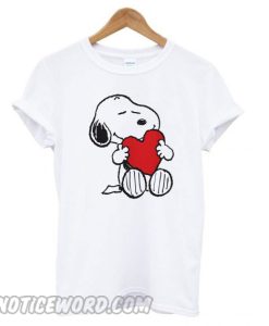 Snoopy Dog Heart Big Hug Love Peanuts Design smooth T shirt