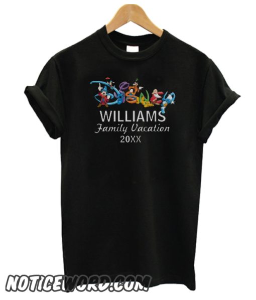 Disney Logo Mickey and Friends - Family Vacation smooth T-Shirt