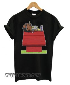 Peanuts Snoopy Parody Smoking Snoop Dogg On Rooftop Funny Black smooth T shirt