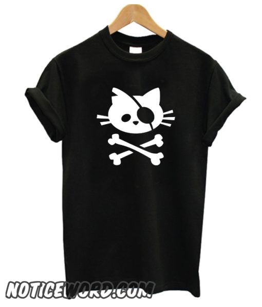 Pirate Cat Skull and Crossbone smooth t-shirt