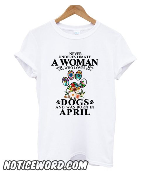 I am a simple woman I like sunshine horses dogs smooth T-Shirt