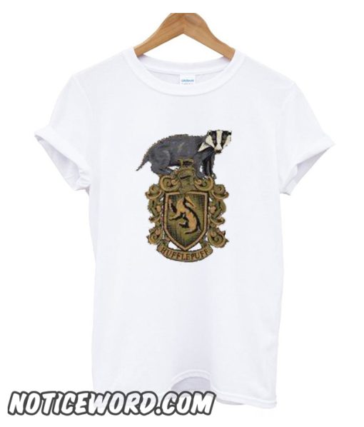 Hufflepuff Crest smooth T-shirt