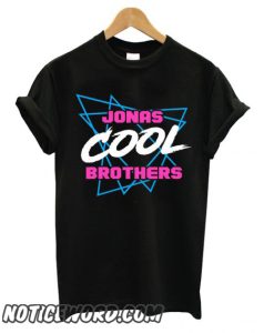 Jonas Brothers “Cool” Triangles Crop smooth T shirt