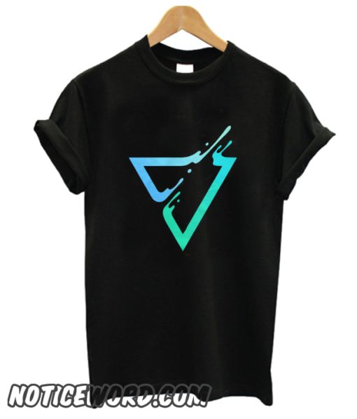 Liquid triangle smooth T Shirt