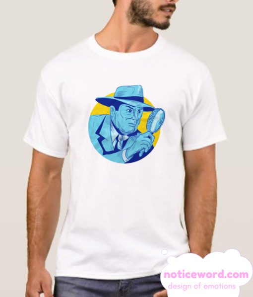 Detective Holding Magnifying Glass Circle Drawing T Shirt