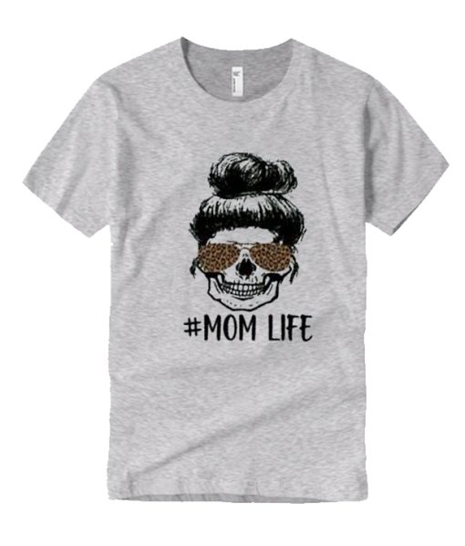 skull mom life smooth T Shirt